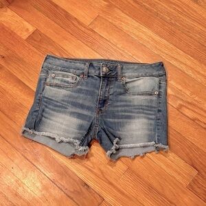 American Eagle Denim Short Size 6
